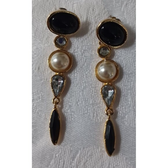 LOT OF BLACK, GOLD TONE NECKLACES, EARRINGS UNBRANDED 11 PIECES - Picture 6 of 16